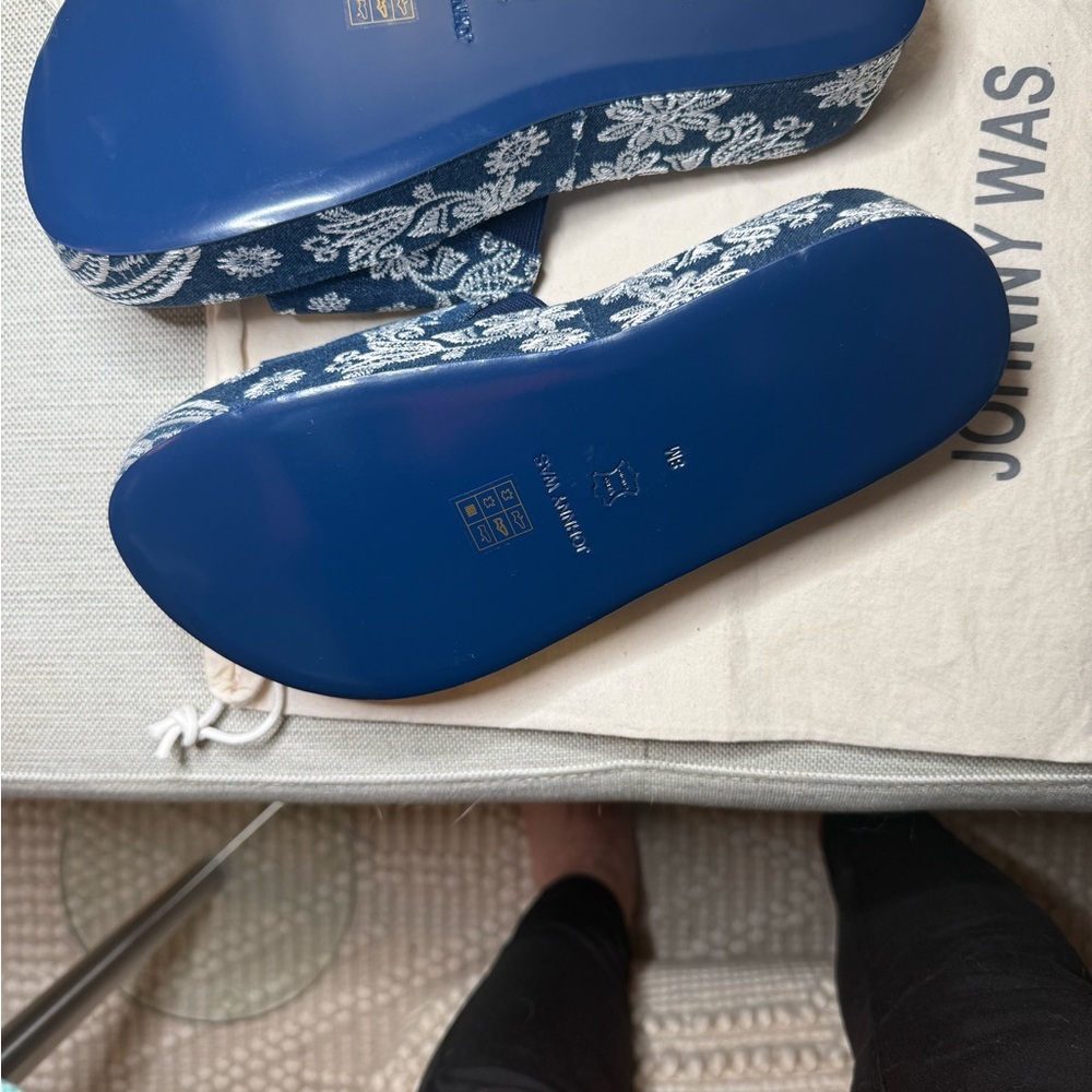 Johnny Was Bandana Print Embroidered Denim platform slides Size: 8 - Picture 2 of 4